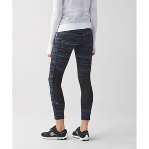 Lululemon Speed Crop‎ Cyber Stripe Size 6 Naval Blue Black Leggings Women